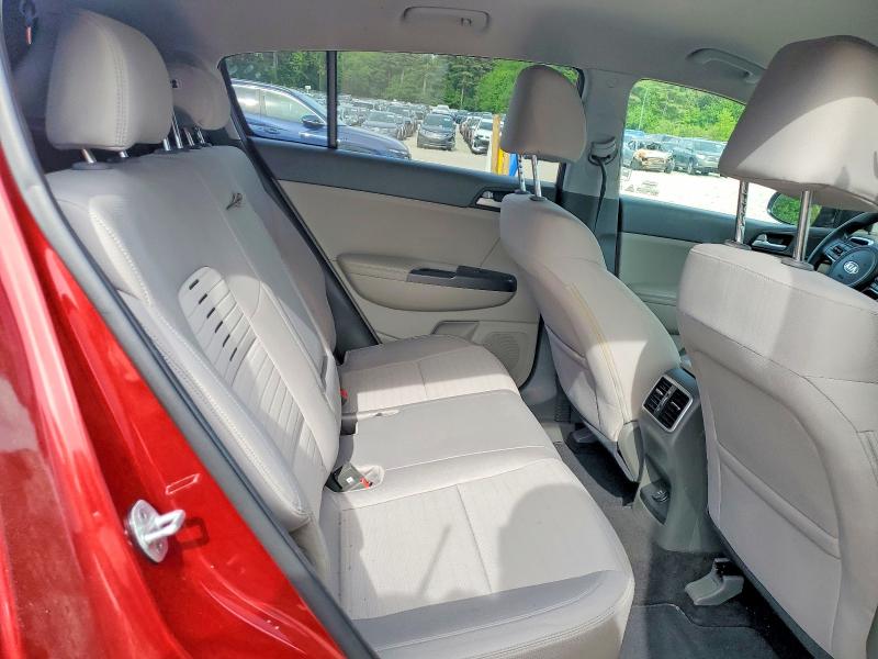 Продажа на аукционе авто 2017 Kia Sportage, vin: KNDPMCAC2H7042704, номер лота: 55879366