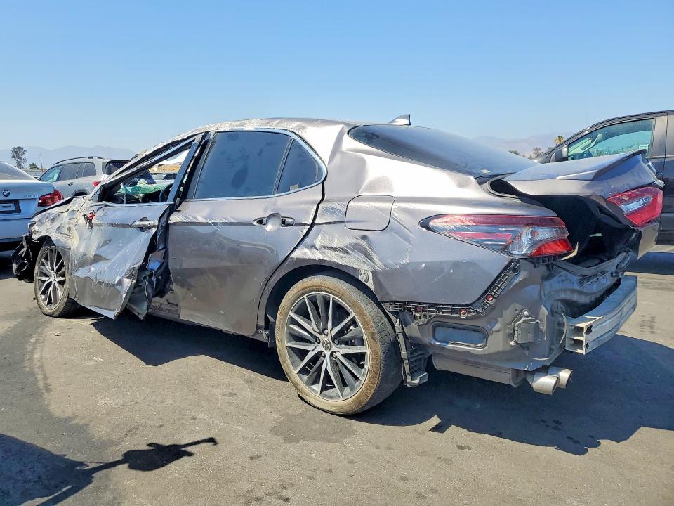 Продажа на аукционе авто 2022 Toyota Camry Hybrid, vin: 4T1S31AK1NU589206, номер лота: 58819216