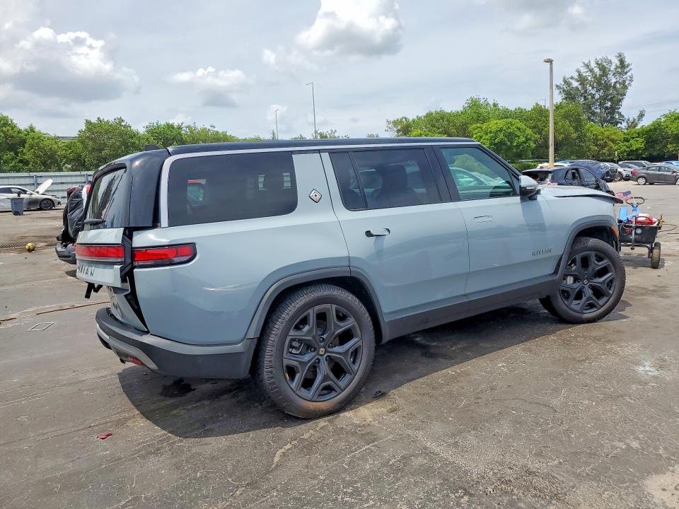 2025 Rivian R1s მანქანა იყიდება აუქციონზე, vin: 7PDSGBBA9SN054322, აუქციონის ნომერი: 57999646