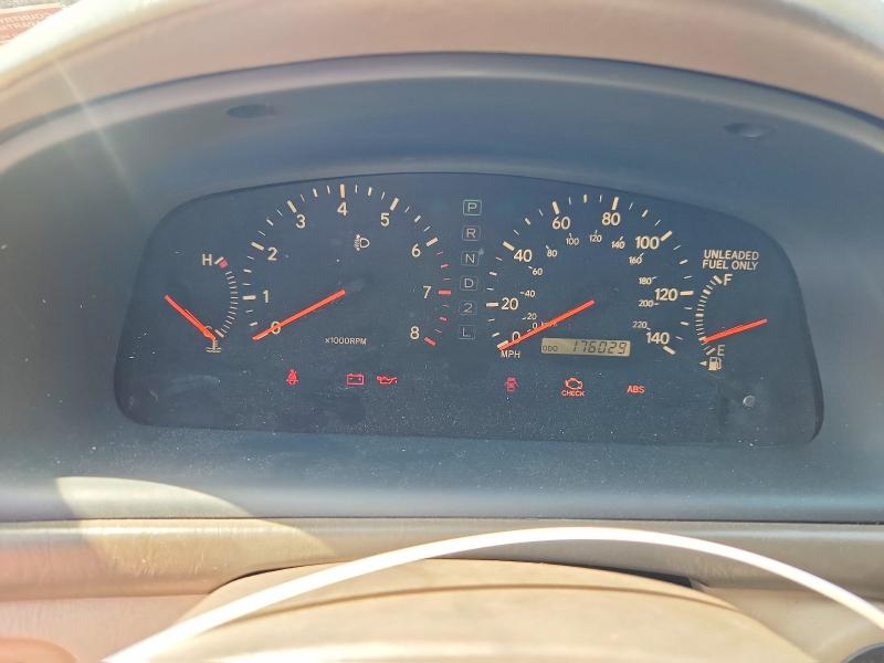 2000 Lexus Es მანქანა იყიდება აუქციონზე, vin: JT8BF28G1Y0242231, აუქციონის ნომერი: 55768726