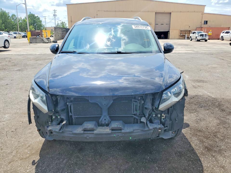 2015 Volkswagen Tiguan მანქანა იყიდება აუქციონზე, vin: WVGAV7AX2FW561859, აუქციონის ნომერი: 58972736