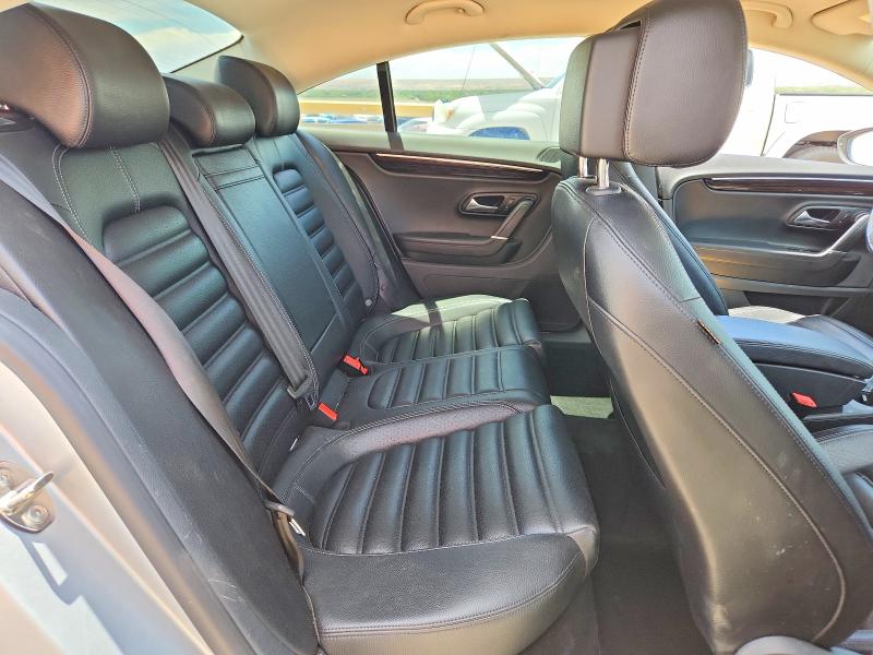 56090256 :رقم المزاد ، WVWKP7AN2HE504717 vin ، 2017 Volkswagen Cc مزاد بيع