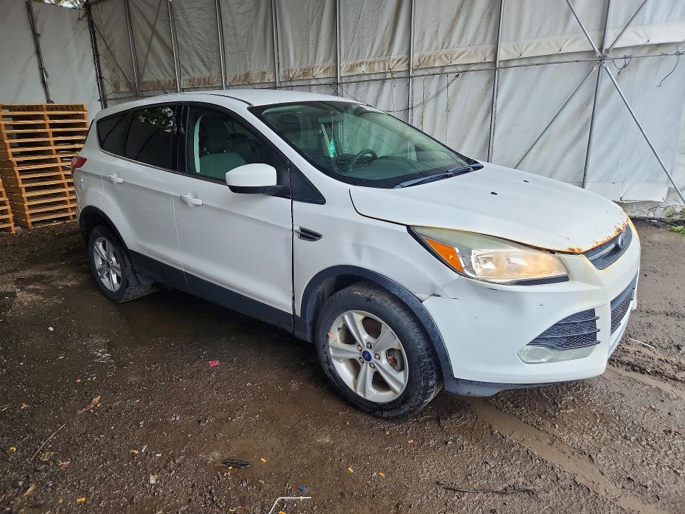 2015 Ford Escape მანქანა იყიდება აუქციონზე, vin: 1FMCU9GX9FUB51540, აუქციონის ნომერი: 57933506
