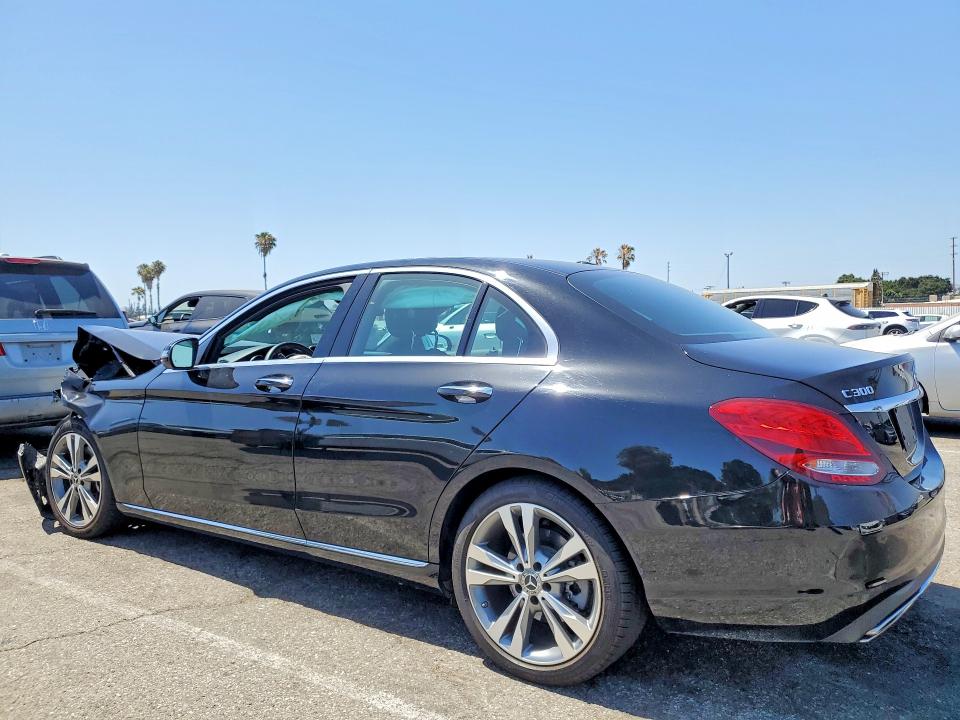 2018 Mercedes-benz C მანქანა იყიდება აუქციონზე, vin: 55SWF4JB1JU262403, აუქციონის ნომერი: 56746986
