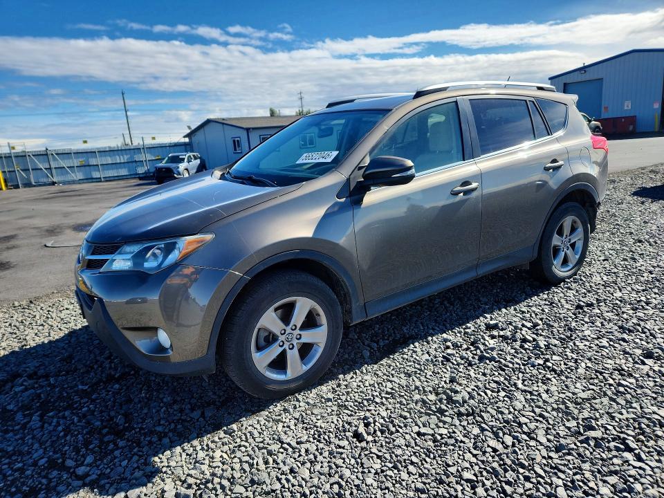 2015 Toyota Rav4 მანქანა იყიდება აუქციონზე, vin: JTMRFREV9FD141861, აუქციონის ნომერი: 56522046