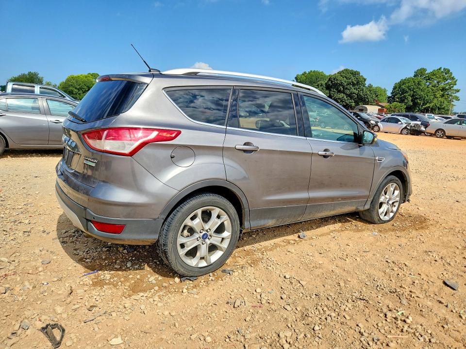 2014 Ford Escape მანქანა იყიდება აუქციონზე, vin: 1FMCU0J91EUB33540, აუქციონის ნომერი: 76294755