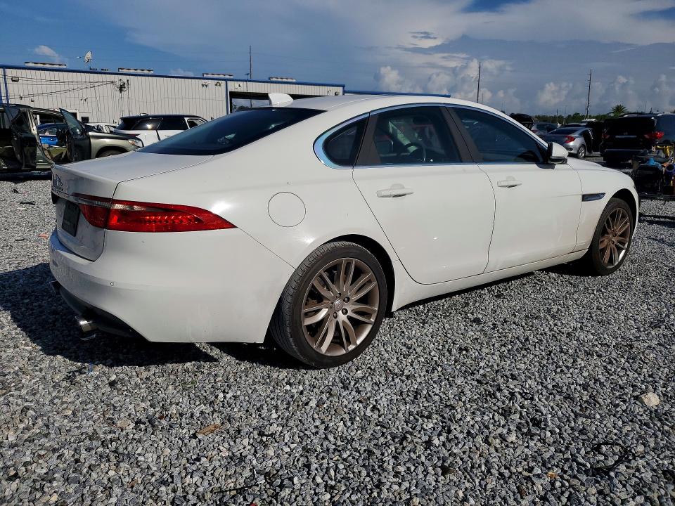 2016 Jaguar Xf მანქანა იყიდება აუქციონზე, vin: SAJBE4BV4GCY06332, აუქციონის ნომერი: 58635616