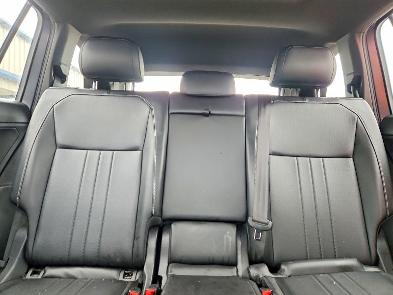 58411326 :رقم المزاد ، 3VVCB7AX9NM064555 vin ، 2022 Volkswagen Tiguan مزاد بيع