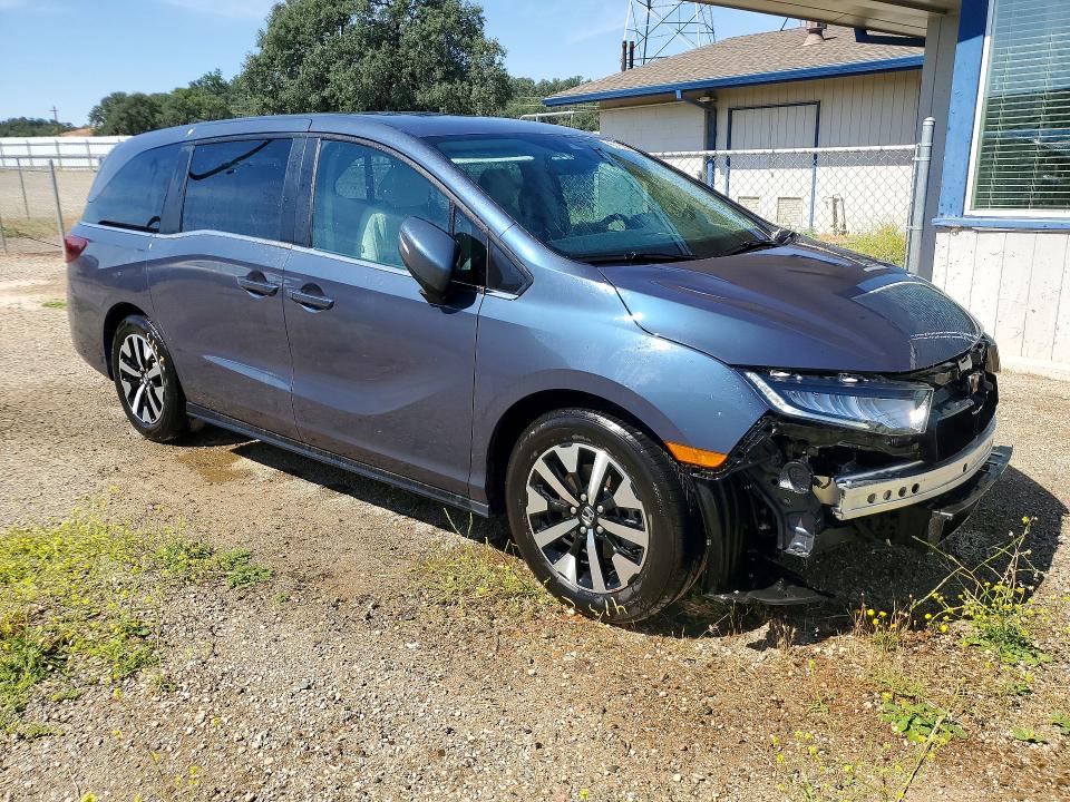 57606786 :رقم المزاد ، 5FNRL6H64SB078909 vin ، 2025 Honda Odyssey مزاد بيع