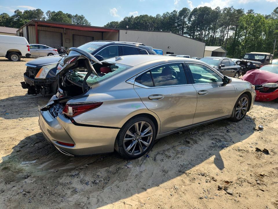 56614086 :رقم المزاد ، 58ABZ1B15KU005852 vin ، 2019 Lexus Es مزاد بيع
