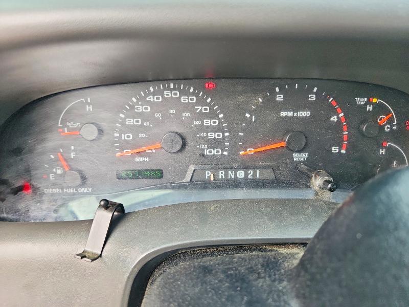 55439656 :رقم المزاد ، 1FTNW21F32EB45817 vin ، 2002 Ford F250 مزاد بيع