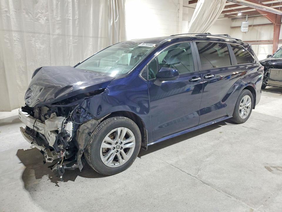 56756986 :رقم المزاد ، 5TDJSKFC3SS167951 vin ، 2025 Toyota Sienna مزاد بيع