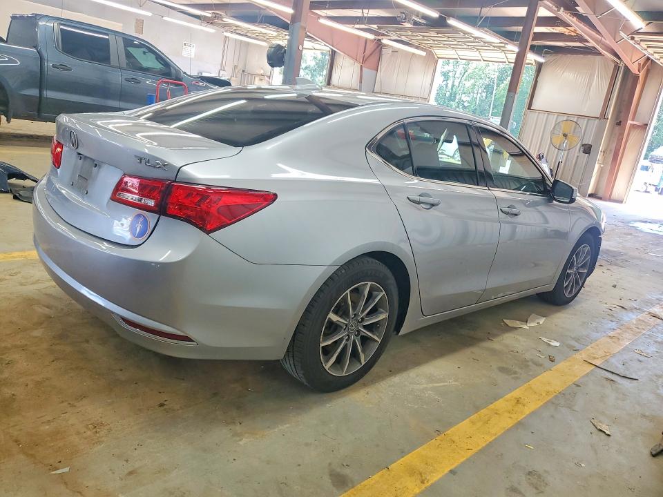 57223616 :رقم المزاد ، 19UUB1F38JA008461 vin ، 2018 Acura Tlx مزاد بيع