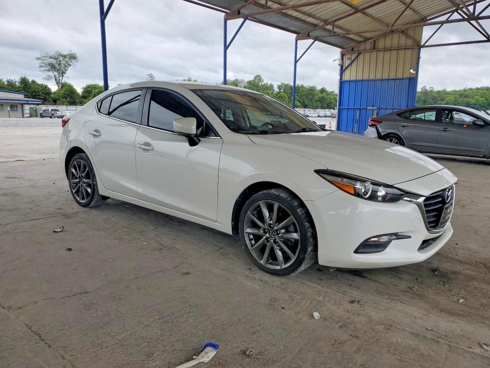 58378416 :رقم المزاد ، 3MZBN1V38JM184005 vin ، 2018 Mazda 3 مزاد بيع