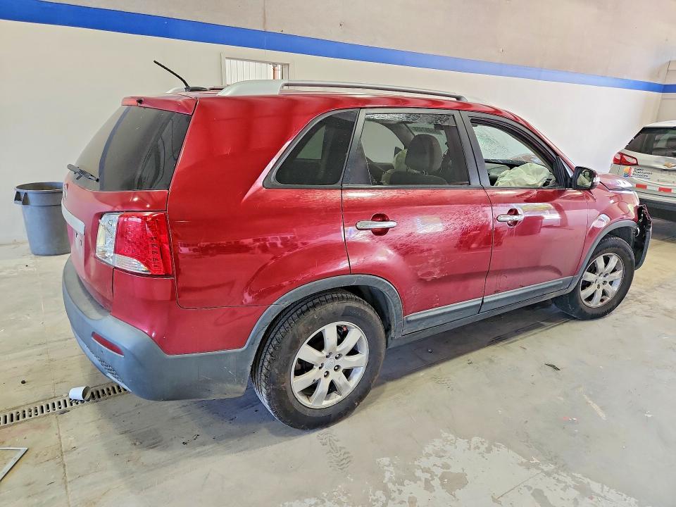 Продажа на аукционе авто 2011 Kia Sorento, vin: 5XYKT3A16BG044008, номер лота: 55857456
