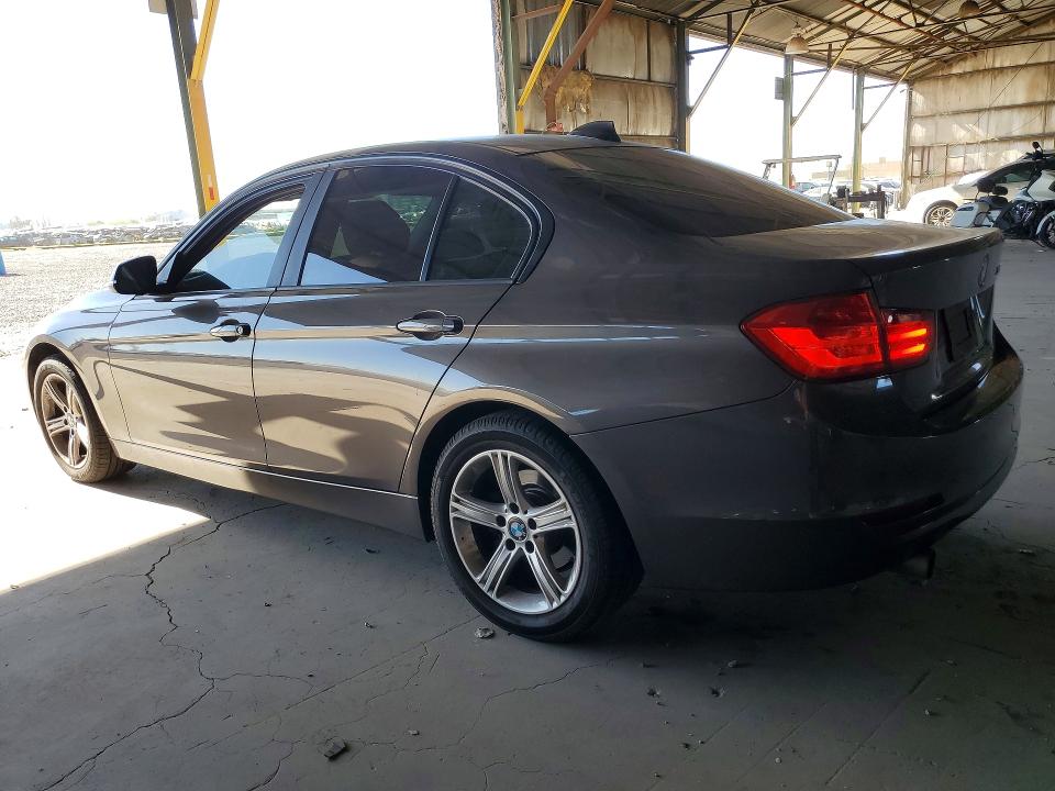 2015 Bmw 320 მანქანა იყიდება აუქციონზე, vin: WBA3B1C50FP831838, აუქციონის ნომერი: 85626015