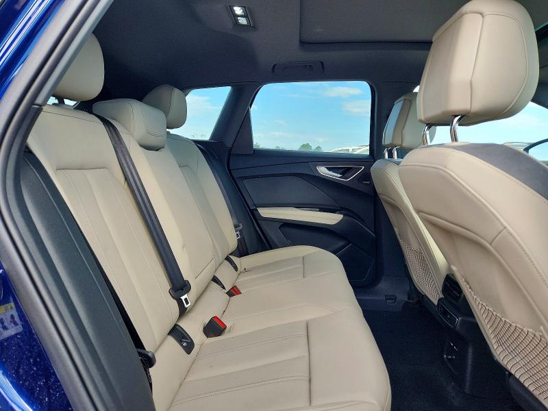 Продаж на аукціоні авто 2024 Audi Q4 E-tron, vin: WA1L2BFZXRP024152, номер лоту: 54574036