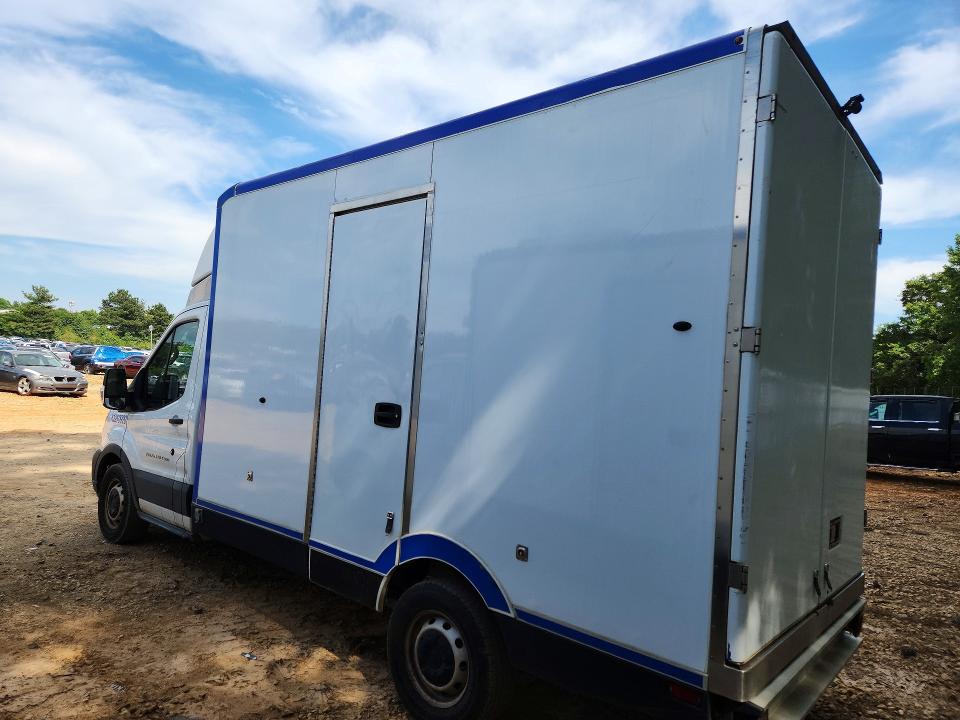 55637196 :رقم المزاد ، 1FDBW5Z85NKA01522 vin ، 2022 Ford Transit مزاد بيع