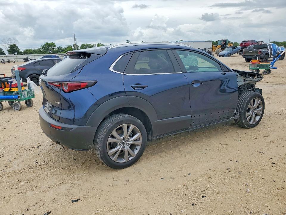 56074576 :رقم المزاد ، 3MVDMBCLXNM450524 vin ، 2022 Mazda Cx-30 مزاد بيع
