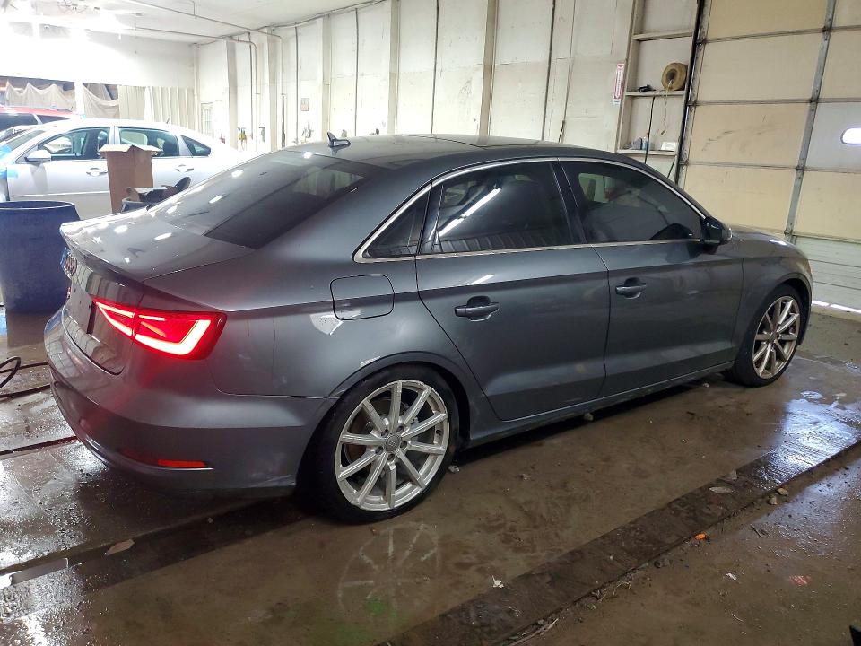 Продажа на аукционе авто 2015 Audi A3, vin: WAUCCGFF8F1005858, номер лота: 56634136