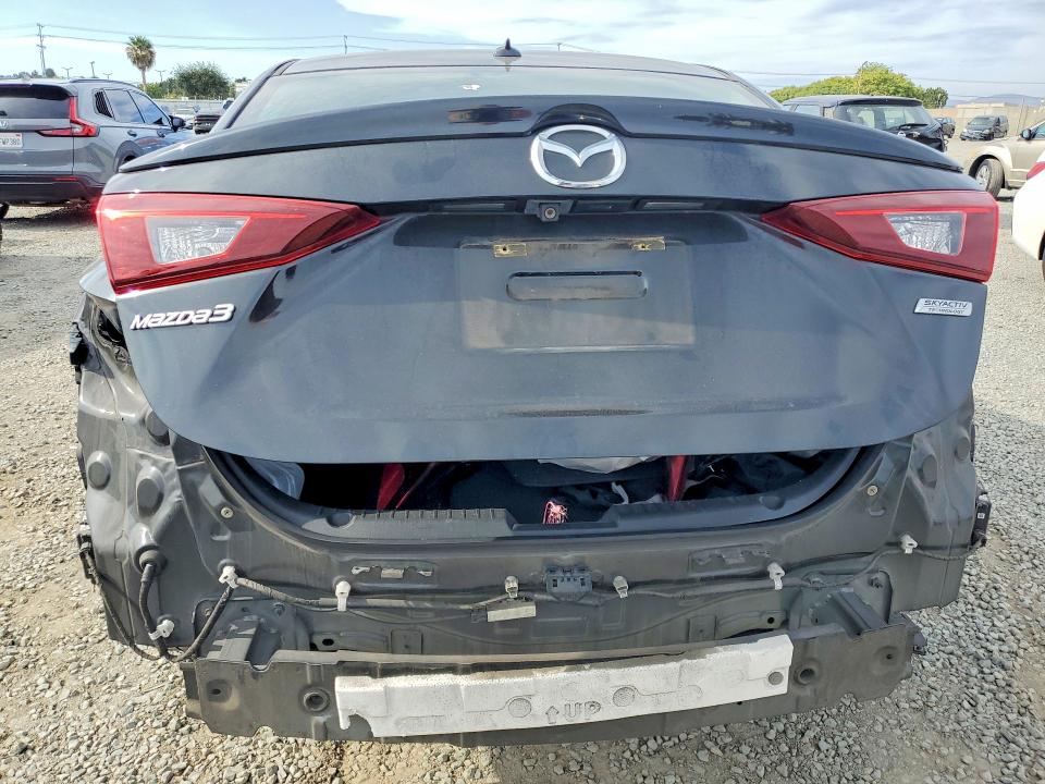 56982486 :رقم المزاد ، JM1BM1X7XG1317388 vin ، 2016 Mazda 3 مزاد بيع