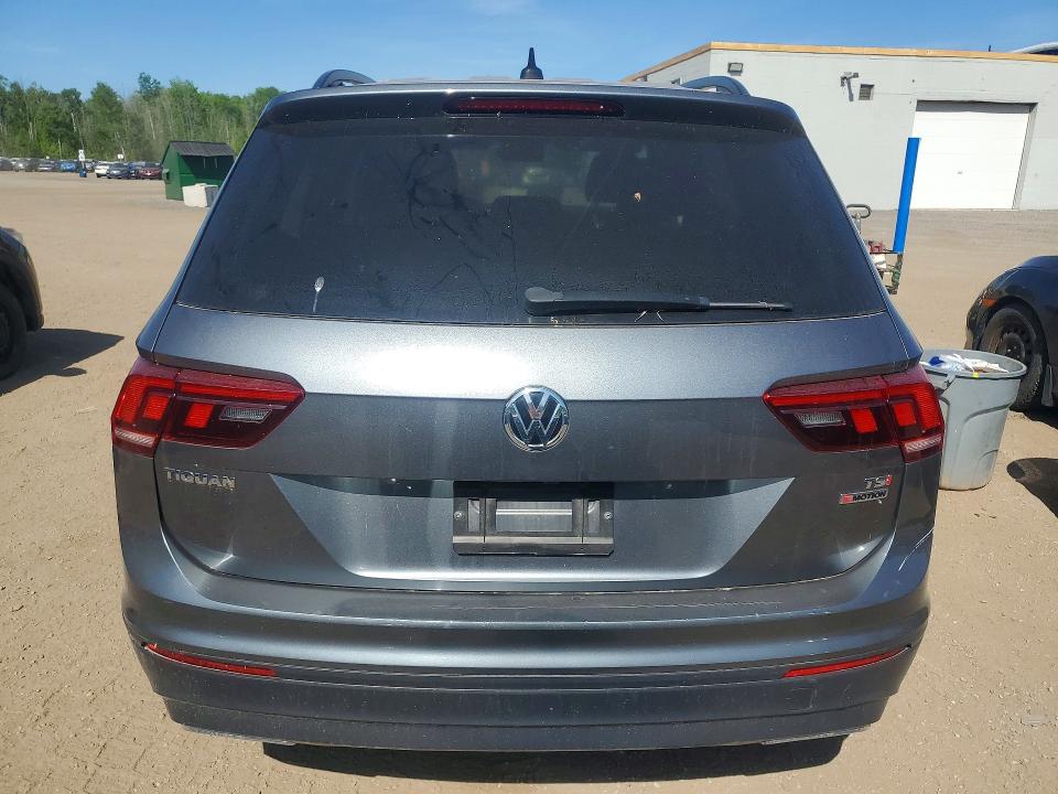 55757656 :رقم المزاد ، 3VV2B7AX2JM185420 vin ، 2018 Volkswagen Tiguan مزاد بيع
