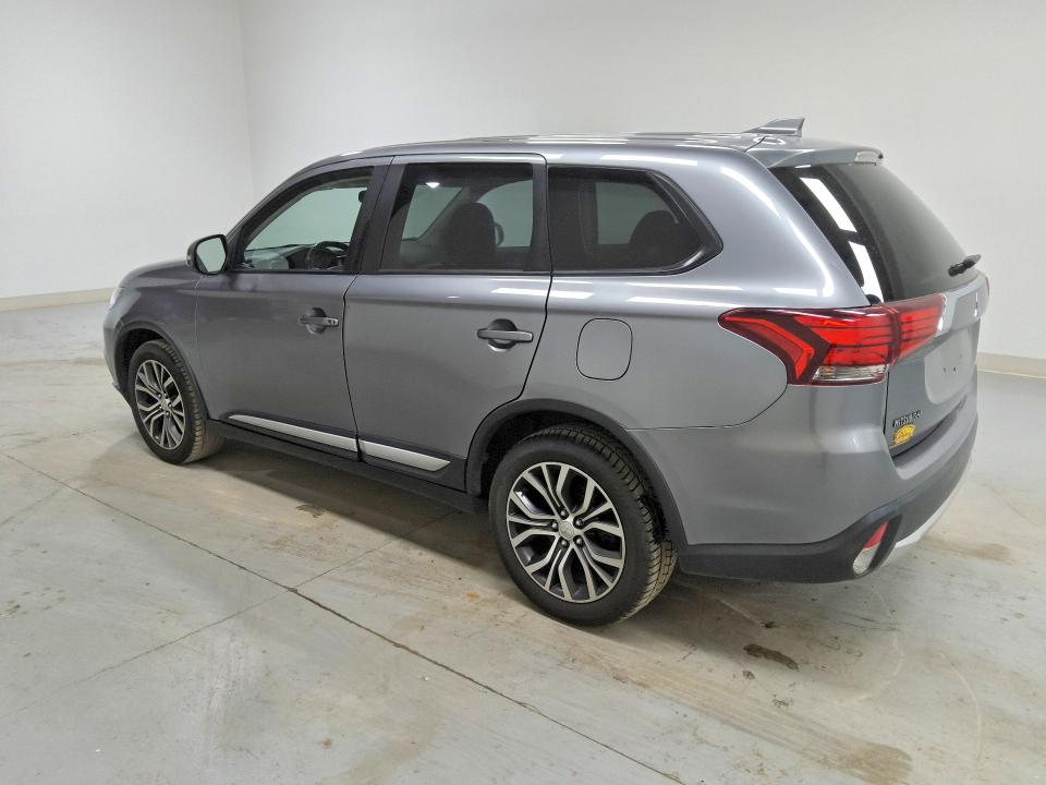 Продажа на аукционе авто 2018 Mitsubishi Outlander, vin: JA4AZ3A30JZ016419, номер лота: 57244346