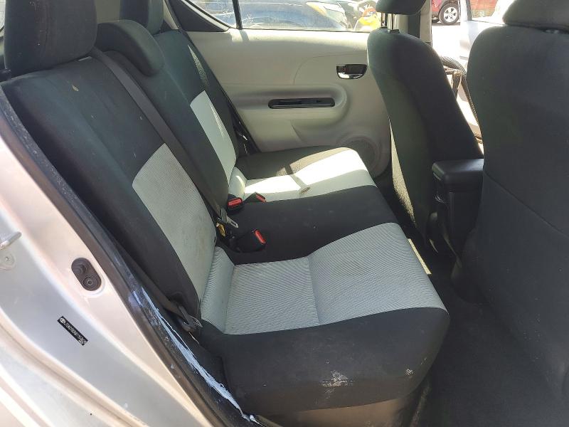 Продажа на аукционе авто 2013 Toyota Prius C, vin: JTDKDTB36D1553628, номер лота: 55546026