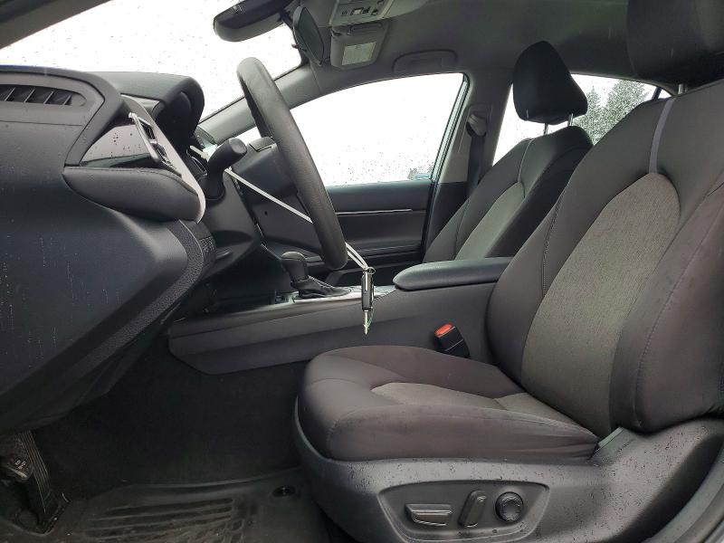 56901506 :رقم المزاد ، 4T1C11AK7NU636720 vin ، 2022 Toyota Camry مزاد بيع