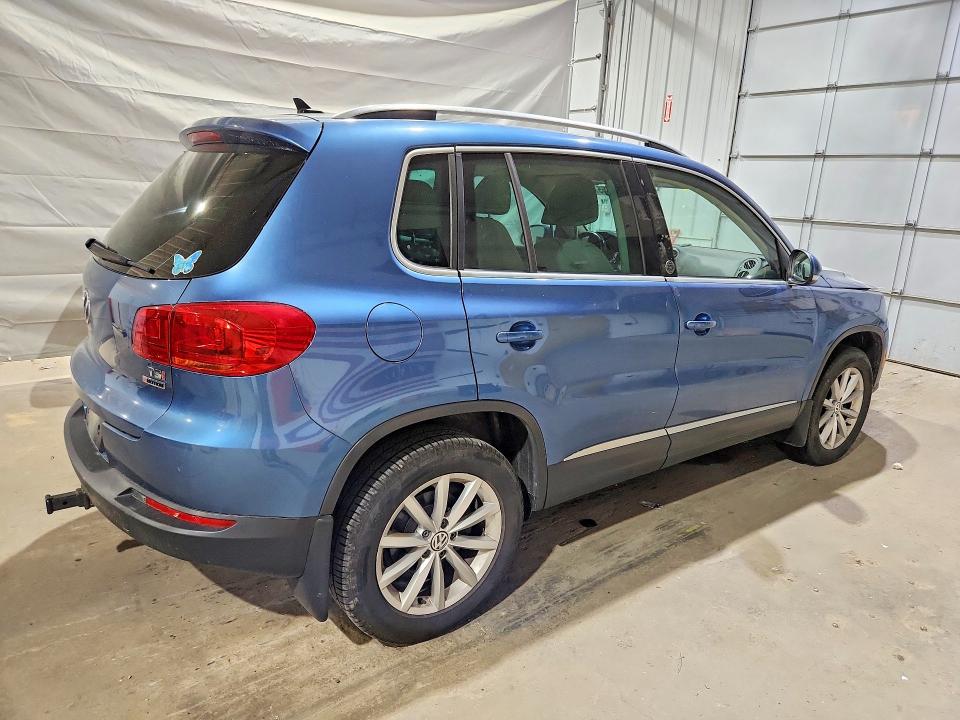 55707966 :رقم المزاد ، WVGSV7AX2HW500583 vin ، 2017 Volkswagen Tiguan مزاد بيع