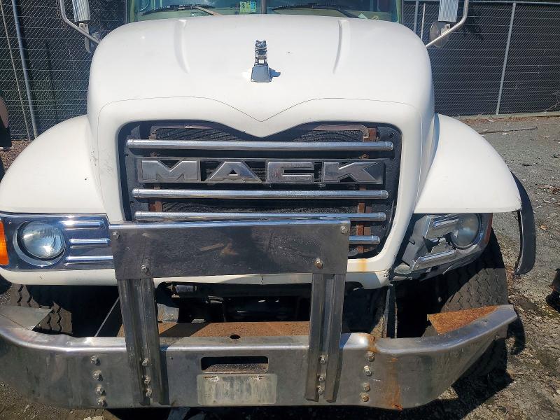 2006 Mack 700 მანქანა იყიდება აუქციონზე, vin: 1M2AG11C46M030047, აუქციონის ნომერი: 57415186