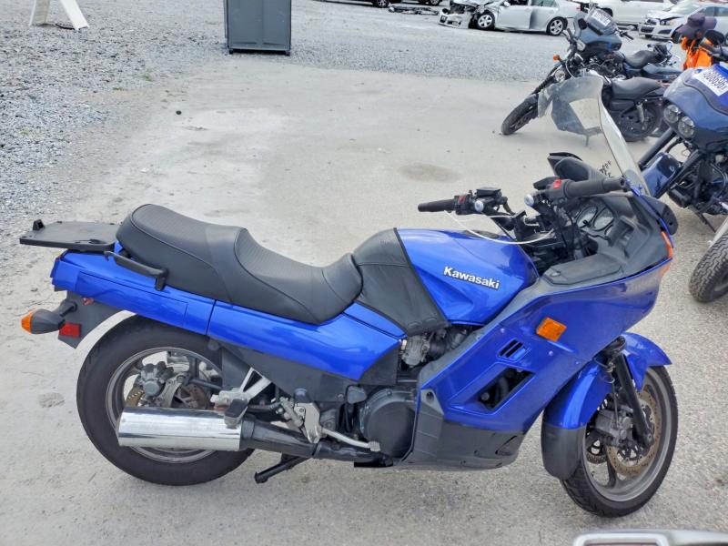 Продажа на аукционе авто 2001 Kawasaki Zg1000, vin: JKAZGCA191B516515, номер лота: 56152386