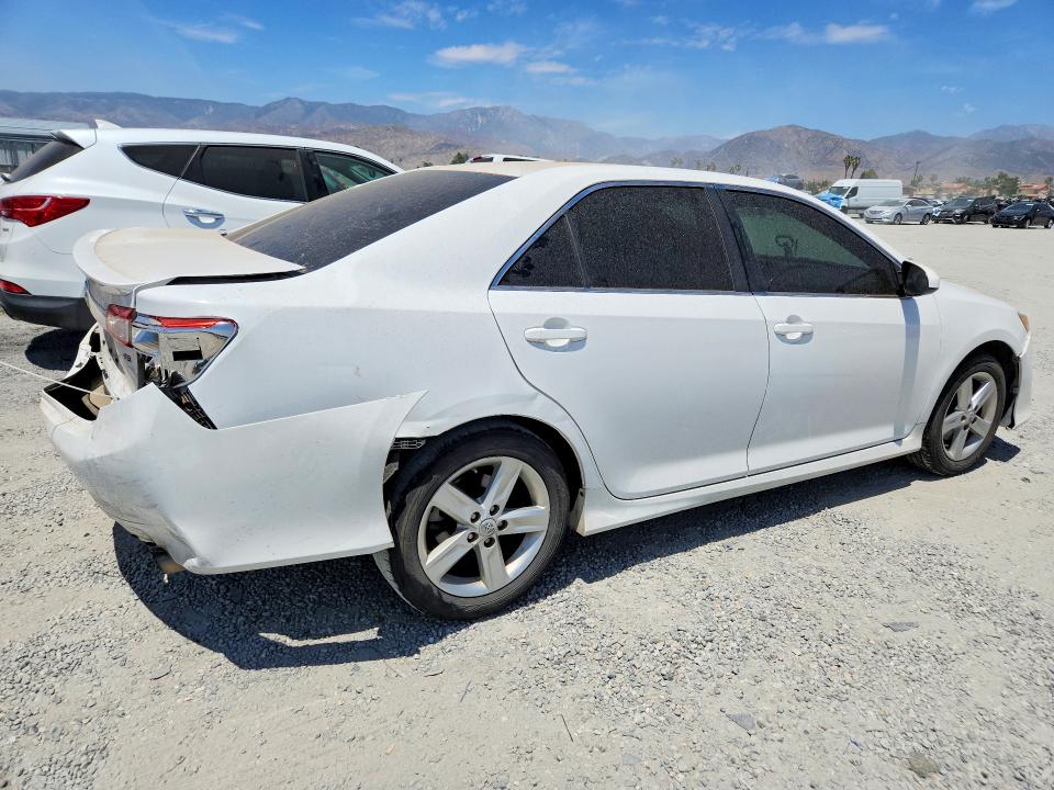 55655636 :رقم المزاد ، 4T1BF1FK2CU176515 vin ، 2012 Toyota Camry مزاد بيع
