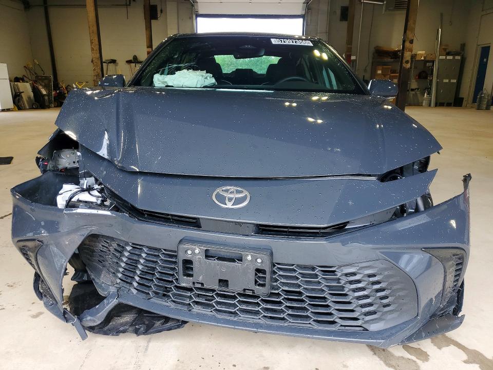 Продажа на аукционе авто 2025 Toyota Camry, vin: 4T1DBADK4SU033846, номер лота: 57997356