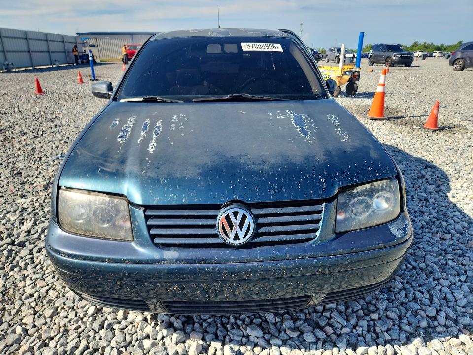57006956 :رقم المزاد ، 3VWRP69M22M137305 vin ، 2002 Volkswagen Jetta مزاد بيع
