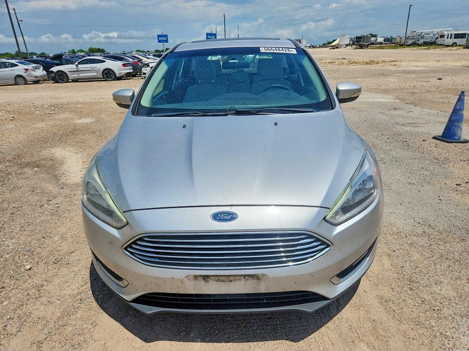 56648426 :رقم المزاد ، 1FADP3N28HL272434 vin ، 2017 Ford Focus Titanium 4d Ha مزاد بيع
