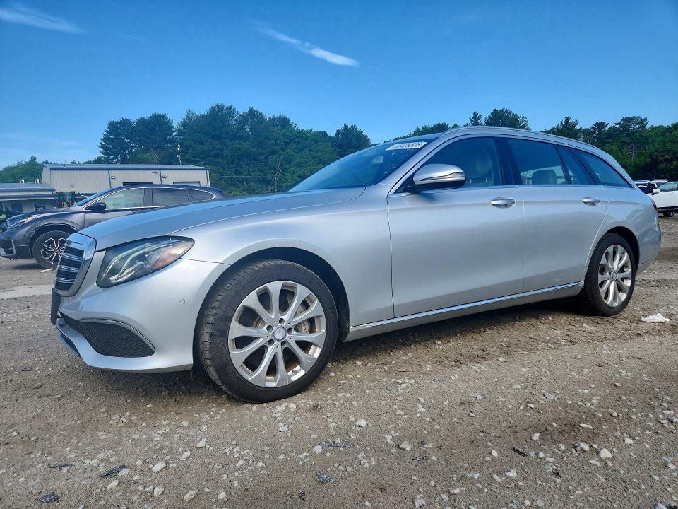 55428506 :رقم المزاد ، WDDZH6GB1HA201573 vin ، 2017 Mercedes-benz E مزاد بيع