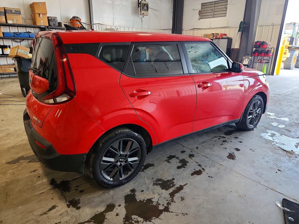 Продажа на аукционе авто 2021 Kia Soul, vin: KNDJ33AU9M7760939, номер лота: 57321306