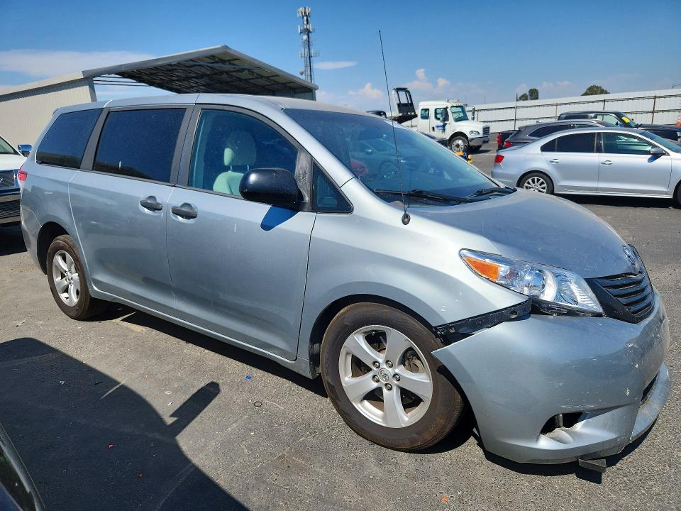Продажа на аукционе авто 2014 Toyota Sienna, vin: 5TDZK3DCXES516555, номер лота: 57581806