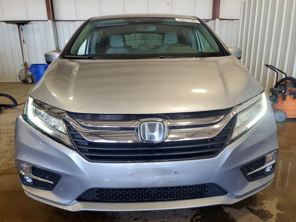 2018 Honda Odyssey მანქანა იყიდება აუქციონზე, vin: 5FNRL6H9XJB099501, აუქციონის ნომერი: 55577586