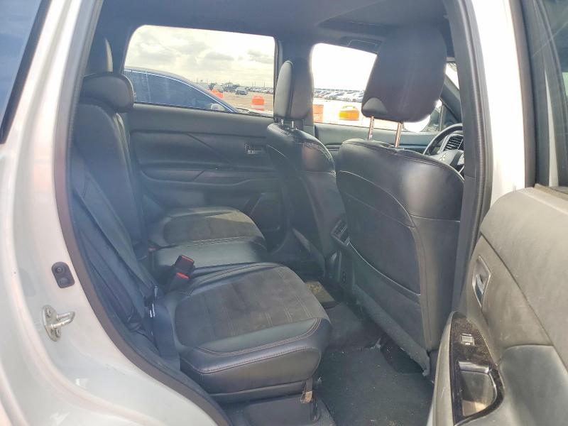 Продаж на аукціоні авто 2020 Mitsubishi Outlander, vin: JA4AZ3A33LZ030124, номер лоту: 55885346