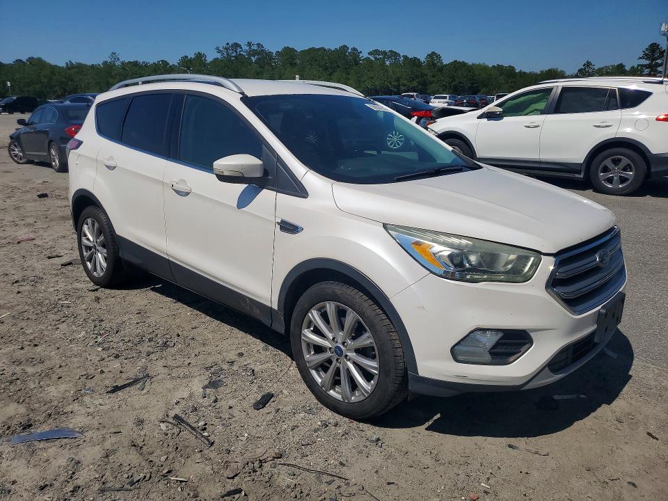 2017 Ford Escape მანქანა იყიდება აუქციონზე, vin: 1FMCU0JD8HUA46596, აუქციონის ნომერი: 56024376