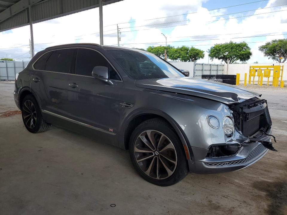 Продажа на аукционе авто 2018 Bentley Bentayga, vin: SJAAC2ZV6JC017814, номер лота: 59143166