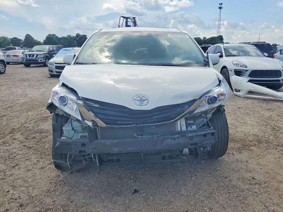 Aukcja sprzedaży 2017 Toyota Sienna, vin: 5TDYZ3DC4HS802980, numer aukcji: 55522046