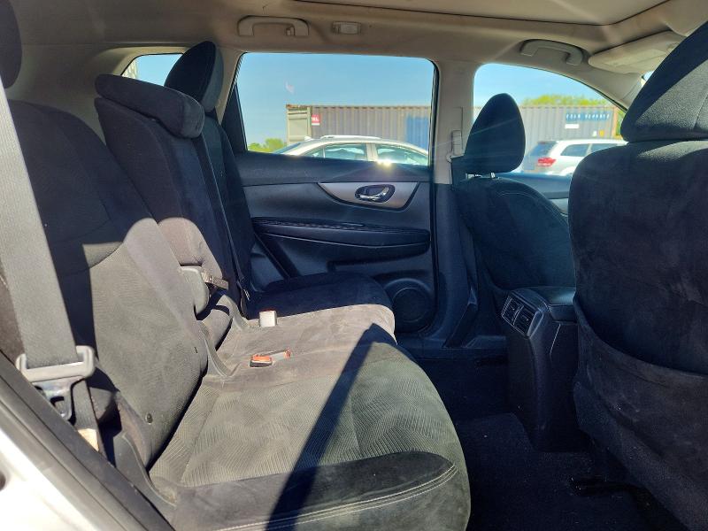 55971696 :رقم المزاد ، 5N1AT2MT6FC832389 vin ، 2015 Nissan Rogue مزاد بيع
