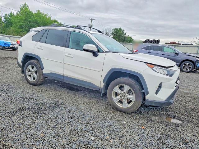 2021 Toyota Rav4 მანქანა იყიდება აუქციონზე, vin: 2T3P1RFV6MC240367, აუქციონის ნომერი: 58452686