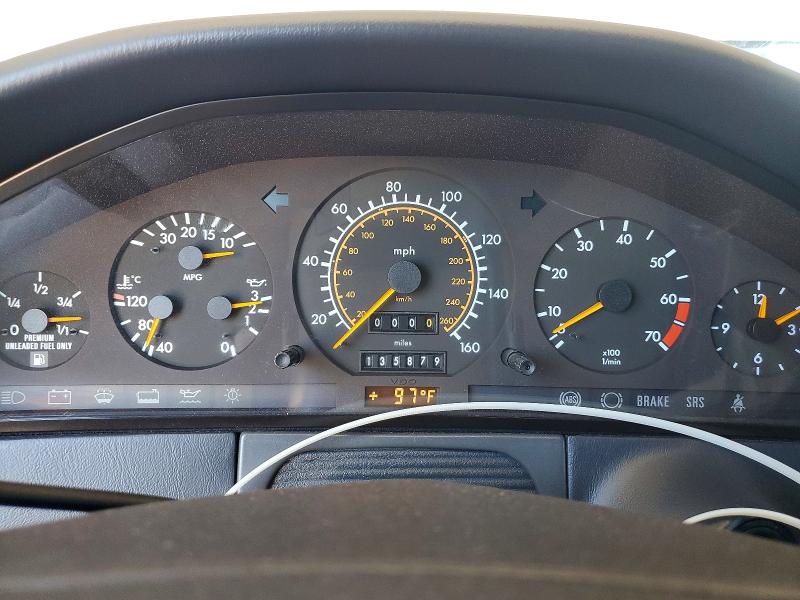 Продажа на аукционе авто 1993 Mercedes-benz 400, vin: WDBGA43E7PA098781, номер лота: 55584366