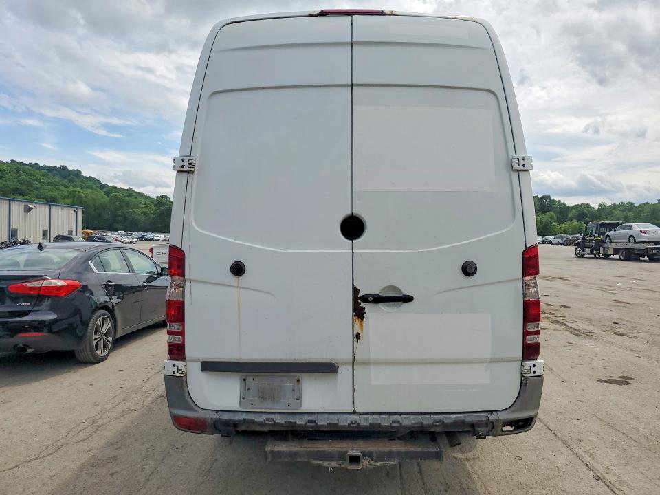 2010 Mercedes Benz Sprinter მანქანა იყიდება აუქციონზე, vin: WD3PF4CCXA5424942, აუქციონის ნომერი: 57202086
