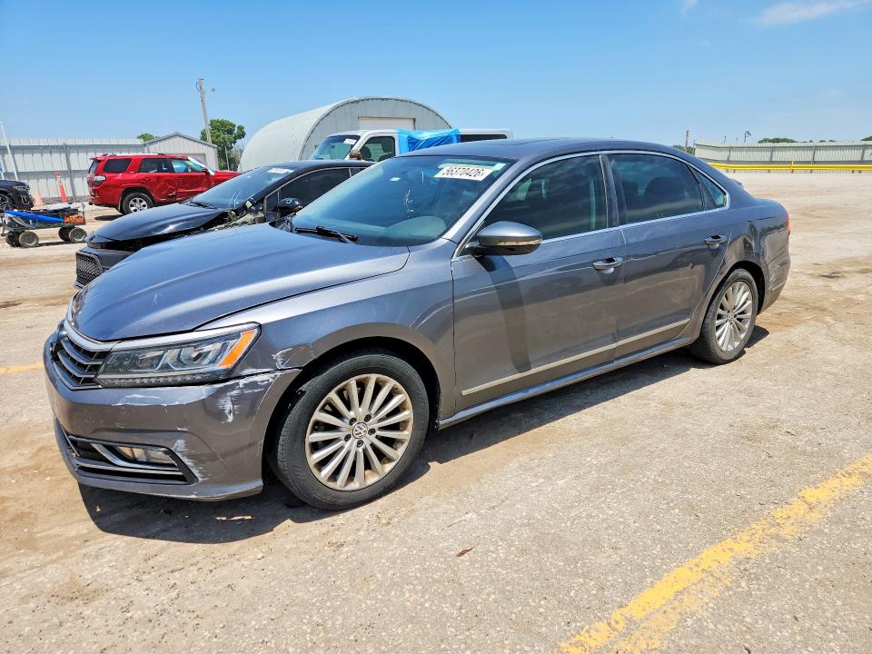 56370426 :رقم المزاد ، 1VWBS7A35GC021601 vin ، 2016 Volkswagen Passat مزاد بيع