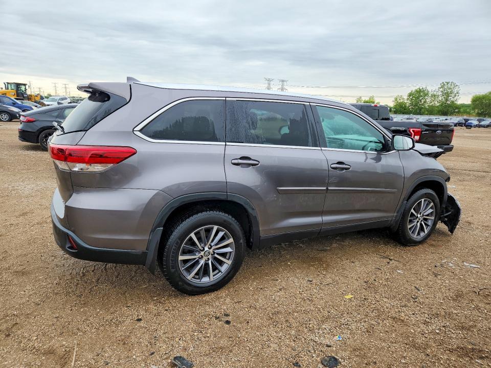 55162796 :رقم المزاد ، 5TDJZRFH4KS588691 vin ، 2019 Toyota Highlander مزاد بيع